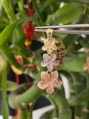 14K Tri-Color Gold Flower Pendant